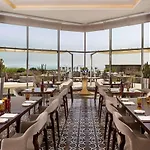 Hyatt Regency Atakoy מלון