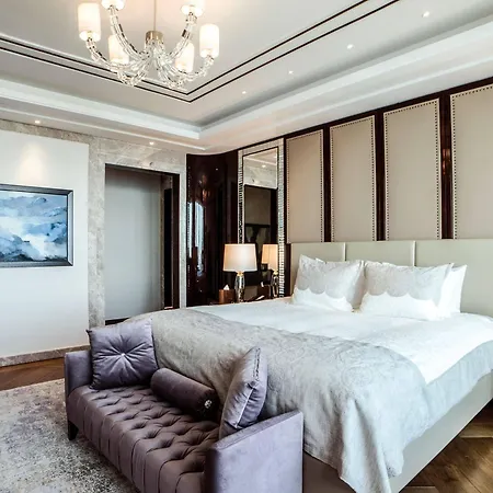 حياة ريجنسي إسطنبول أتاكوي فندق 5*