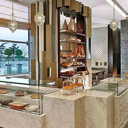 Otel Hyatt Regency Atakoy 5*